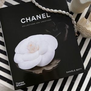 🆕 NWT CHANEL Collectors Book Large Coffee Table SEALED Gift Decor Holiday Photo